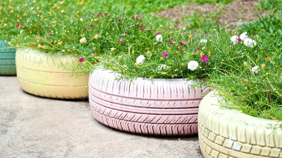 garden planters made from old tyres